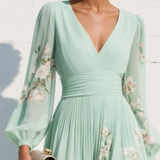 Danica | Vestido midi verde claro com padrão floral