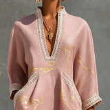 Vestido Mini de Renda de Crochê com Decote em V em Ouro Rosa